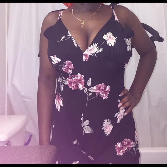 Floral Romper - Picture 3 of 3